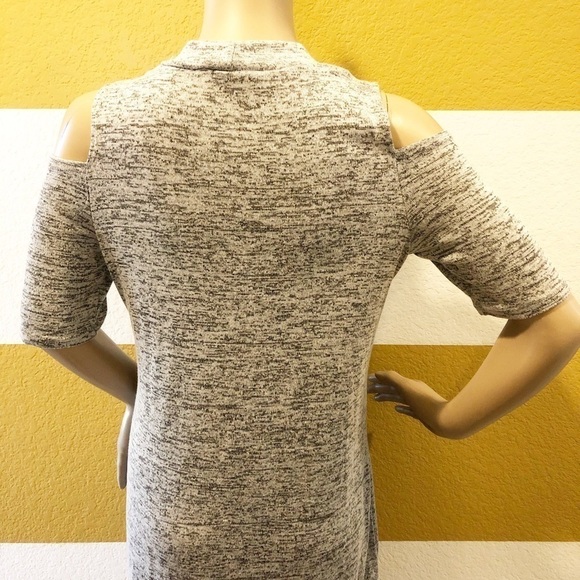 Trendyland gray cold shoulder sweater dress - Picture 6 of 9